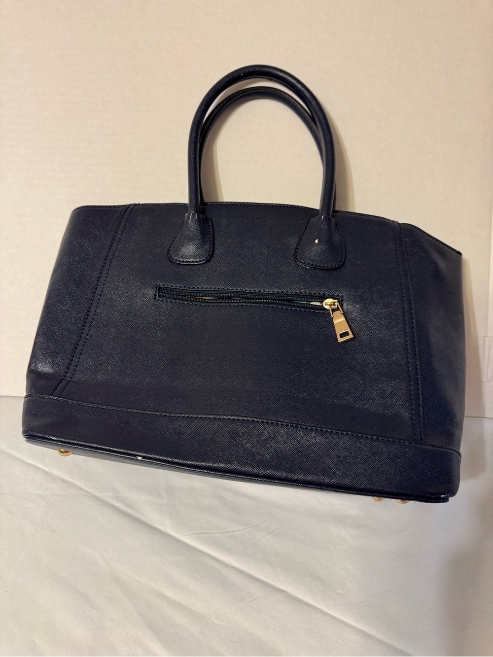 LaTerre Fashion Handbag/Tote with Gold Padlock Accent - Picture 5 of 9